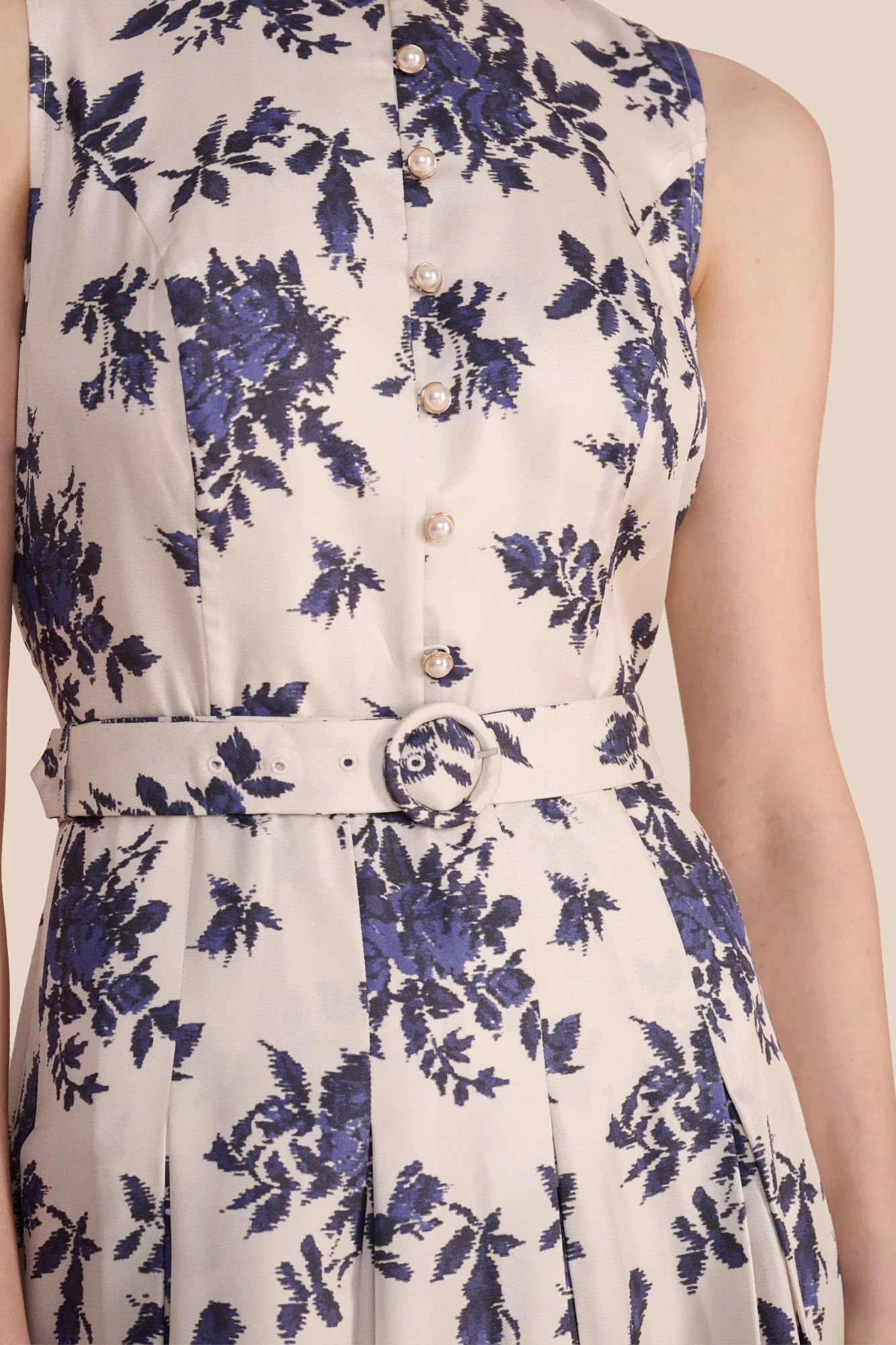 Annabel Hatched Rose Dress - Image 7