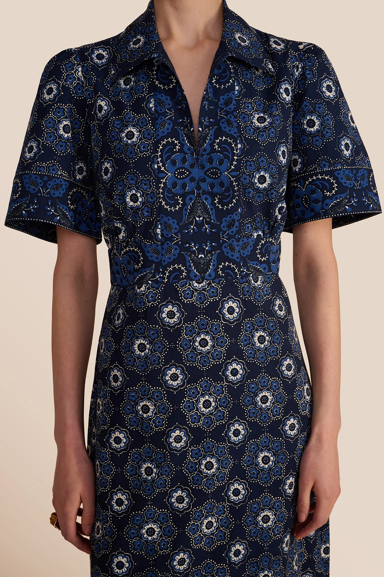 Felicity Navy Floral Dress - Image 5